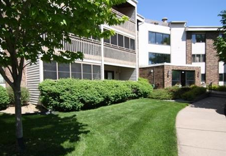 3150-glen-oaks-ave-207