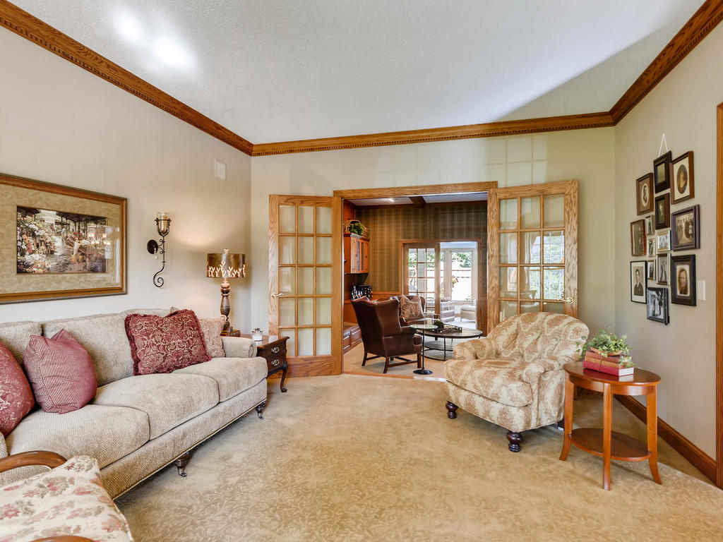 2000 Autumn Place Roseville MN002004Living RoomMLS_Size Paul